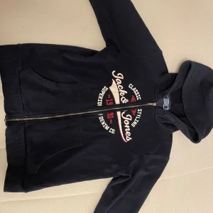 Tröja från Jack & Jones  - Använd 0 ggr