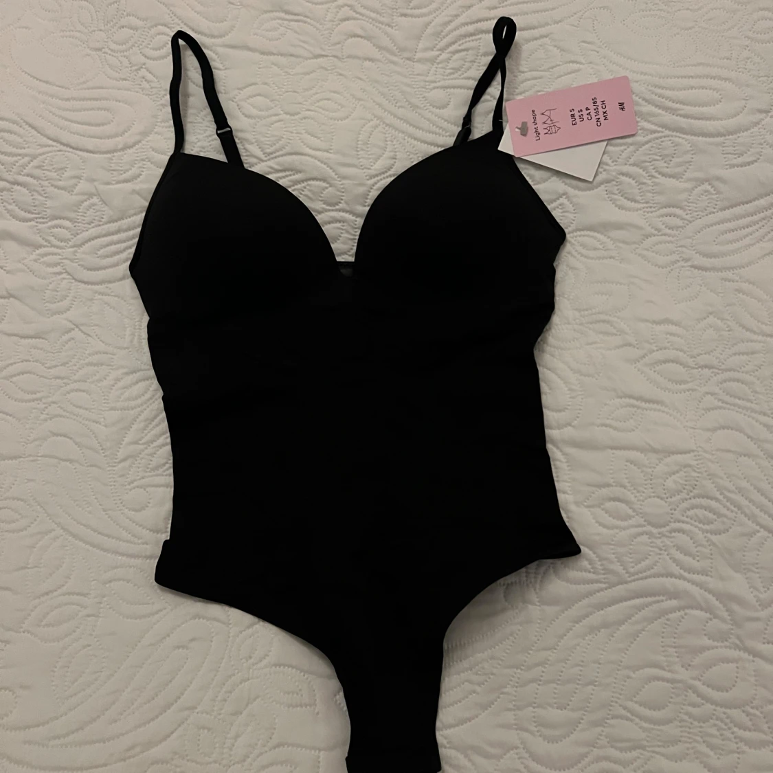 Svart body från H&M