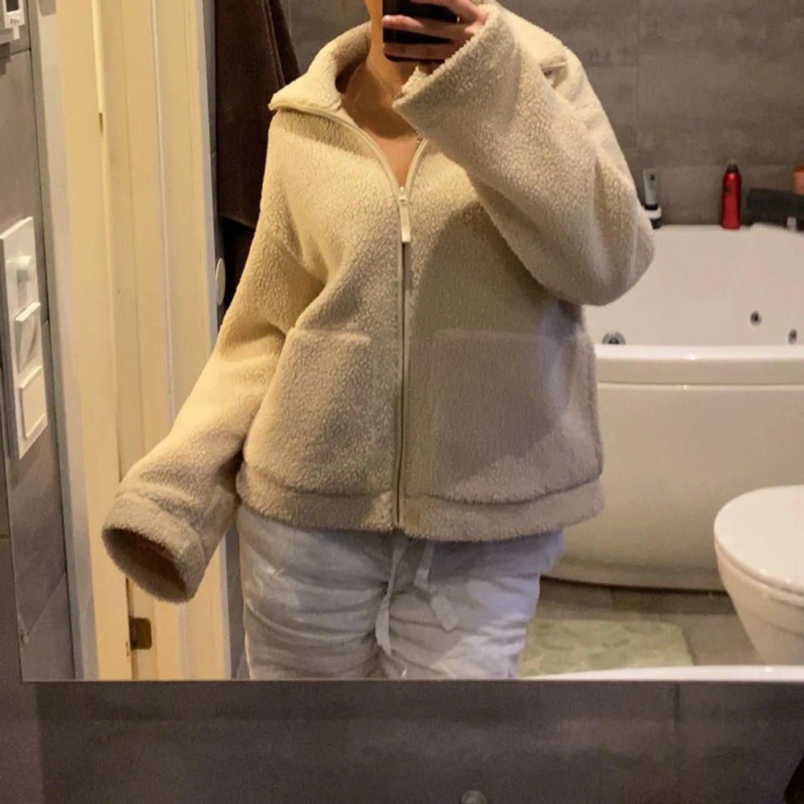 Beige HM teddyjacka  - 1