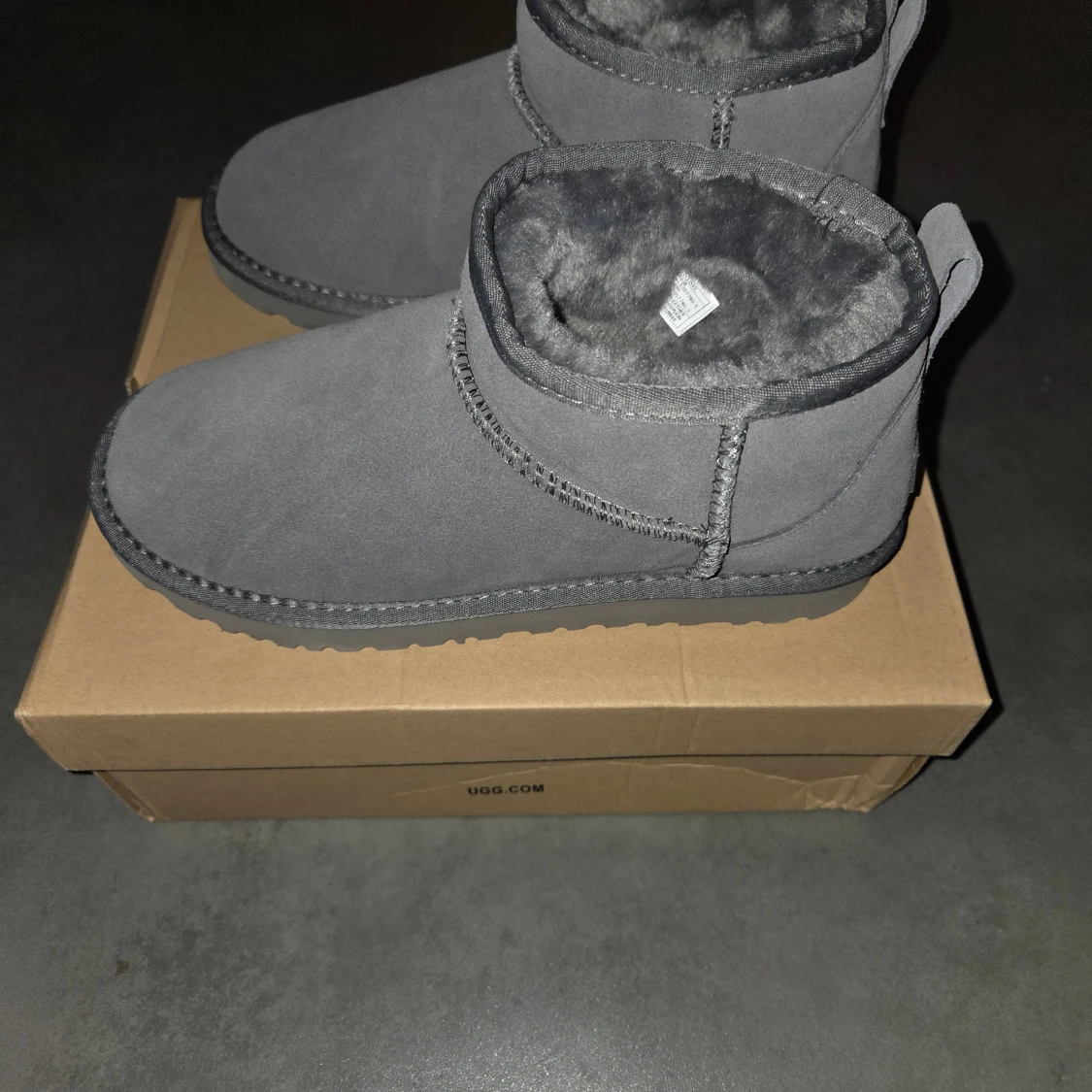 Gråa boots från UGG - 3