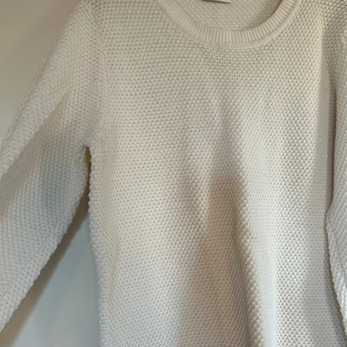 Vit stickad tröja från Vila - 2