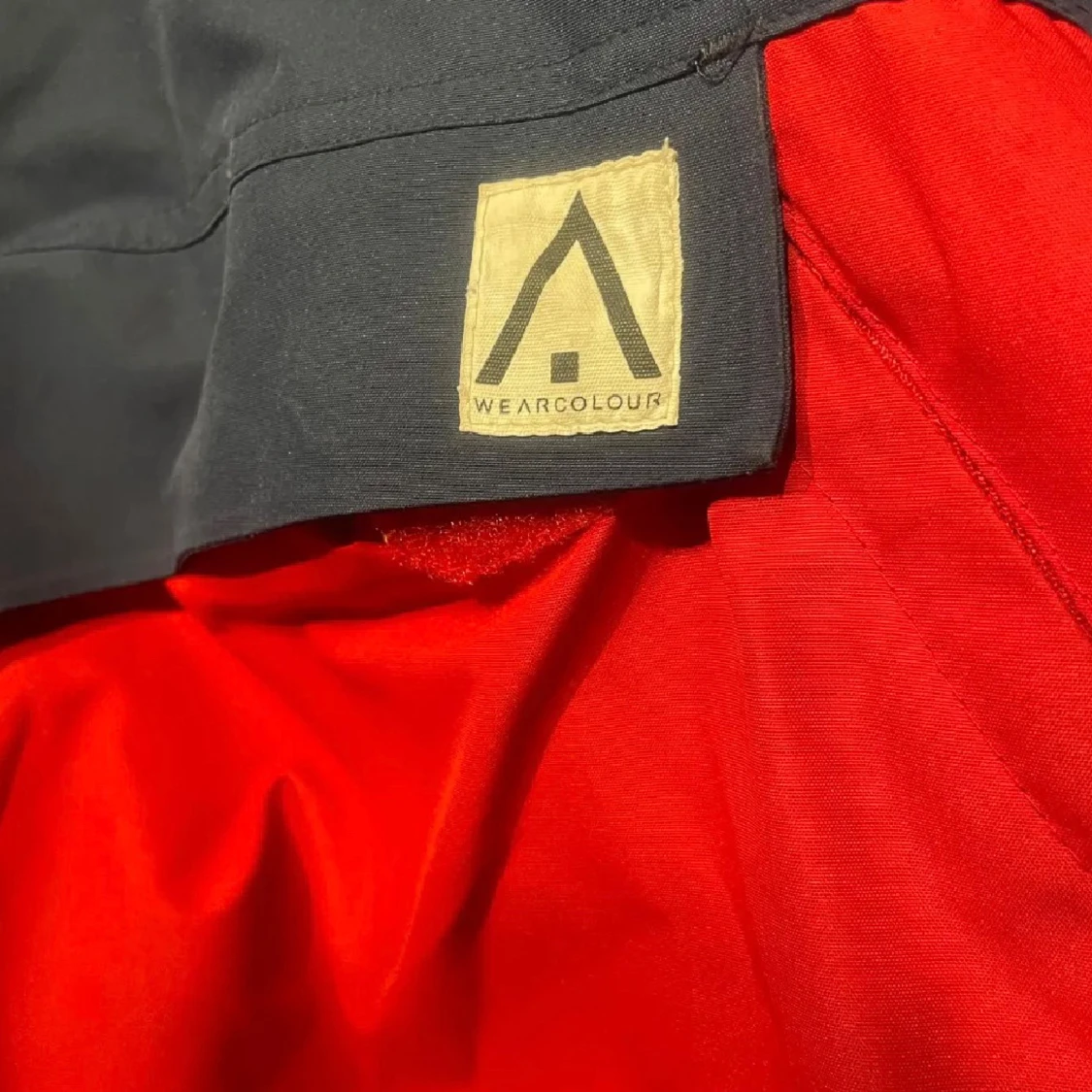 Röd och marinblå vindjacka WearColour - 2