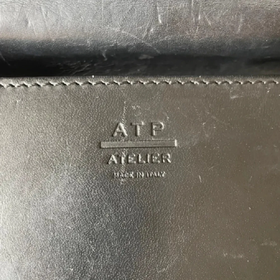 Svart handväska från ATP Atelier - 2