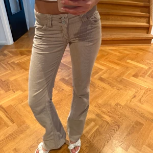 Nelly jeans  - Säljer dessa såå najs nelly jeans❤️❤️❤️