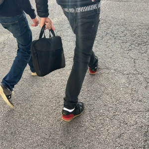 Valentino rockrunners *GRISCH* - Säljer ett par riktigt grisch rockrunners. Dem är perfekta för vintern och är största tjej magneten. Självaste John pork har haft dem. 10000kr men priset kan diskuteras