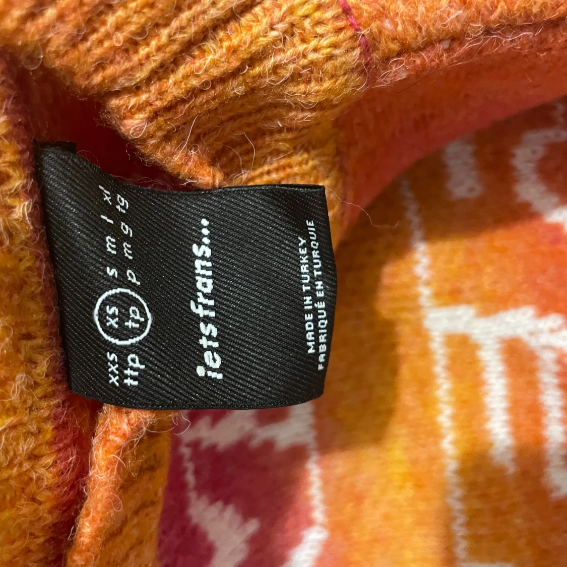 Färgglad stickad tröja från Ietsfans - 1