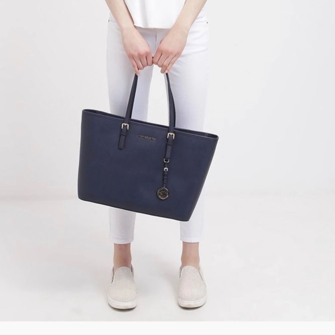 Mörkblå  Michael Kors väska - 3