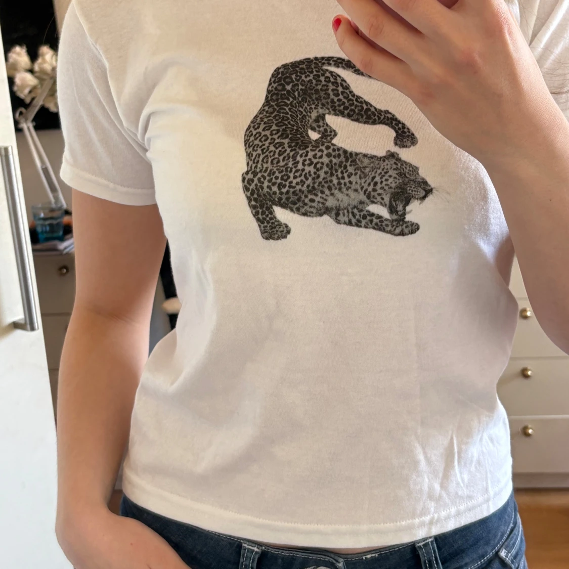 Vit T-shirt med tryck - 2