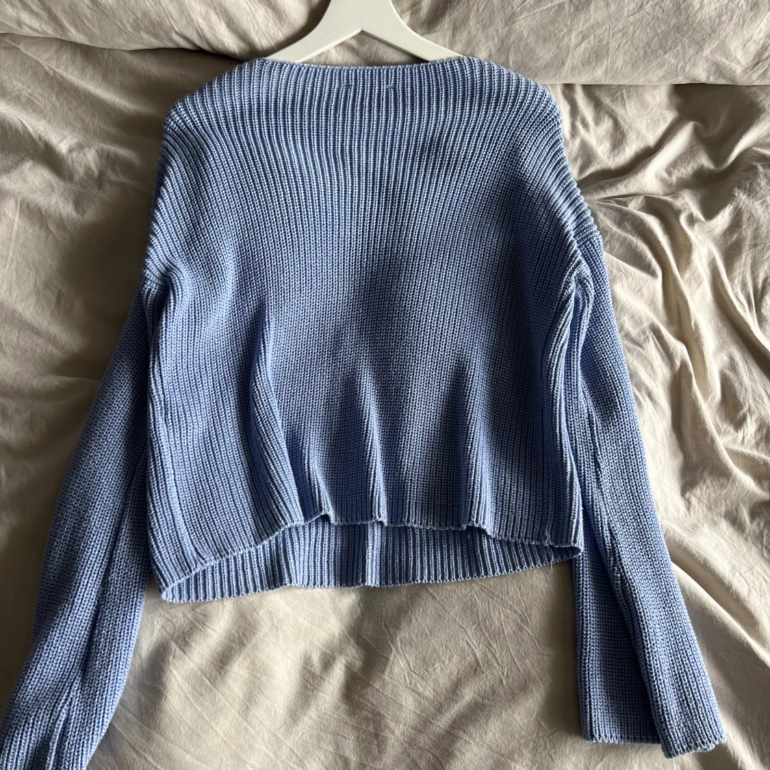 Ljusblå stickad tröja - 1