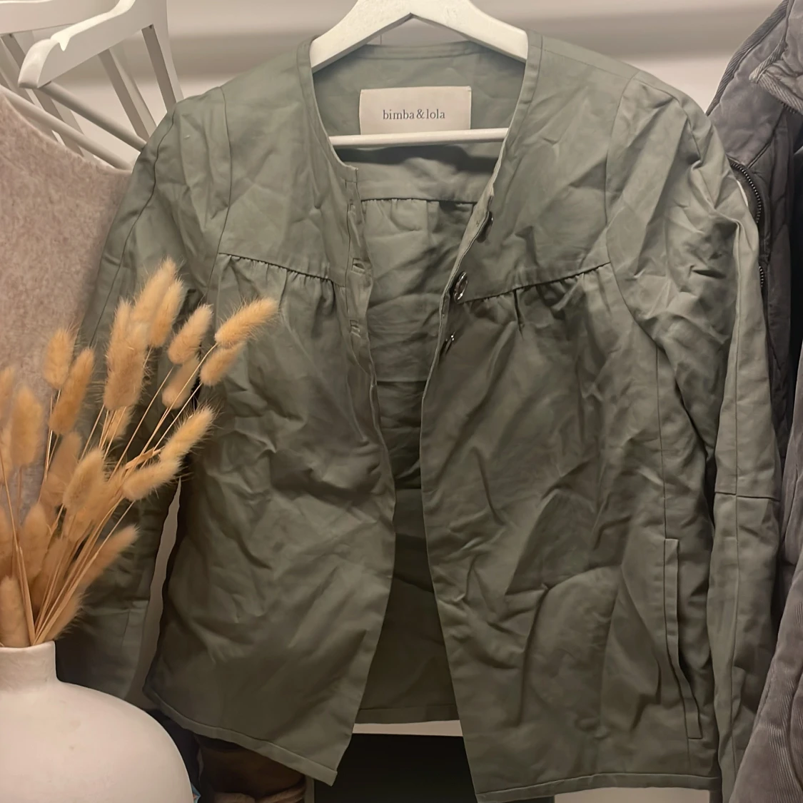 Grön jacka från Bimba y Lola
