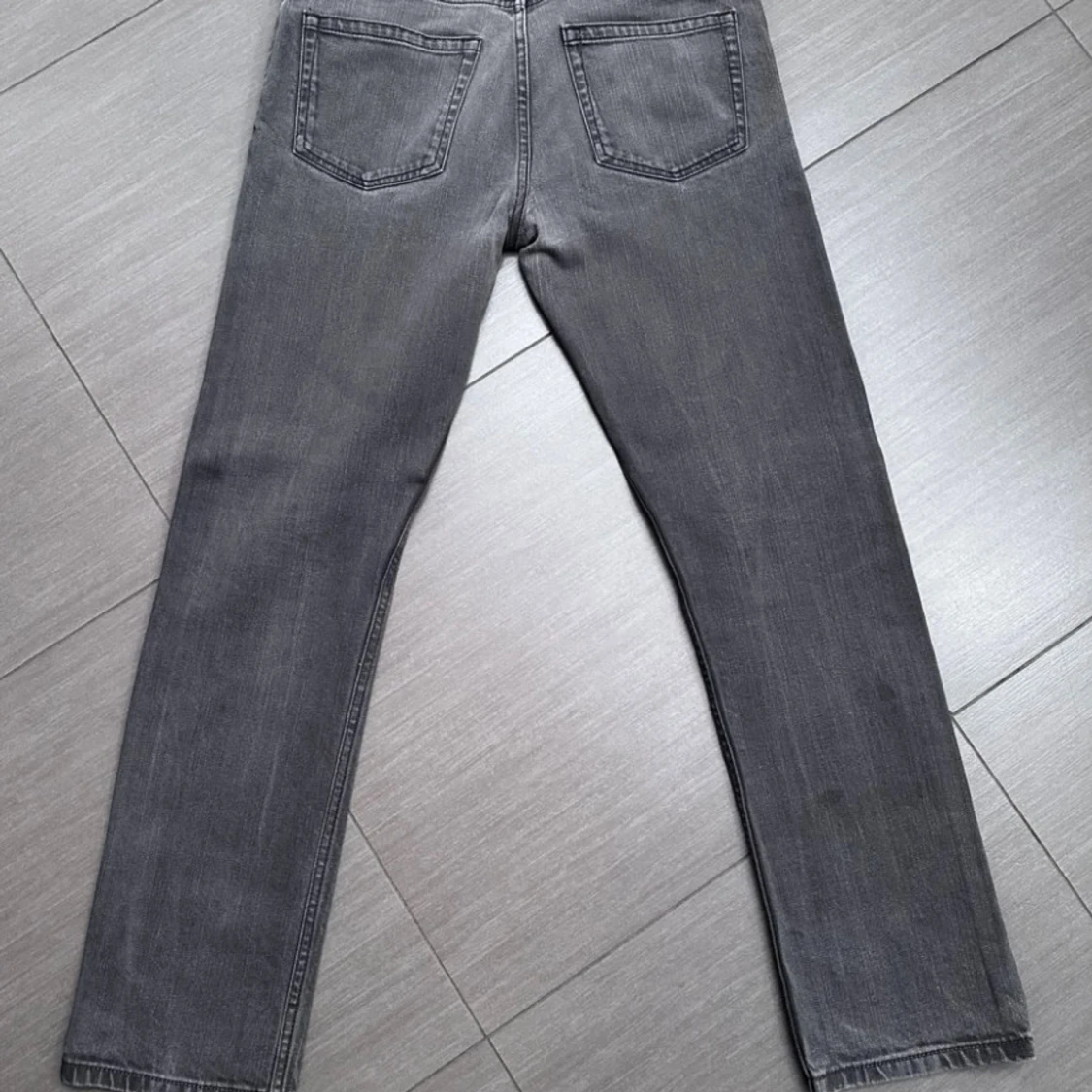 Gråa Burberry Jeans - 4