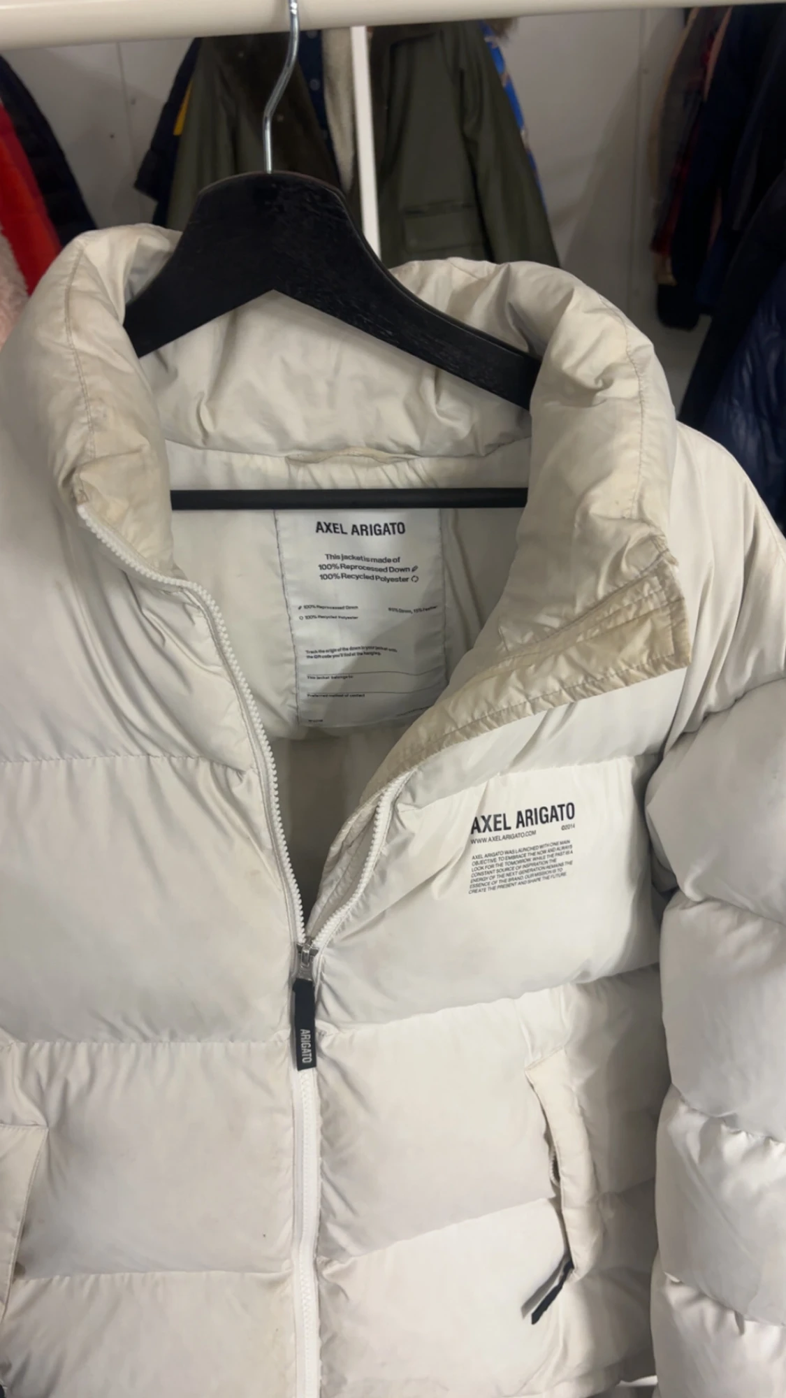 Vit pufferjacka från Axel Arigato - 1