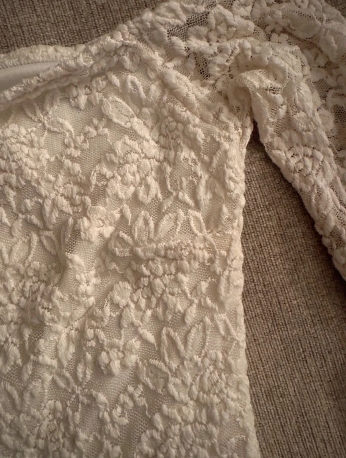 Off shoulder topp!  - 1