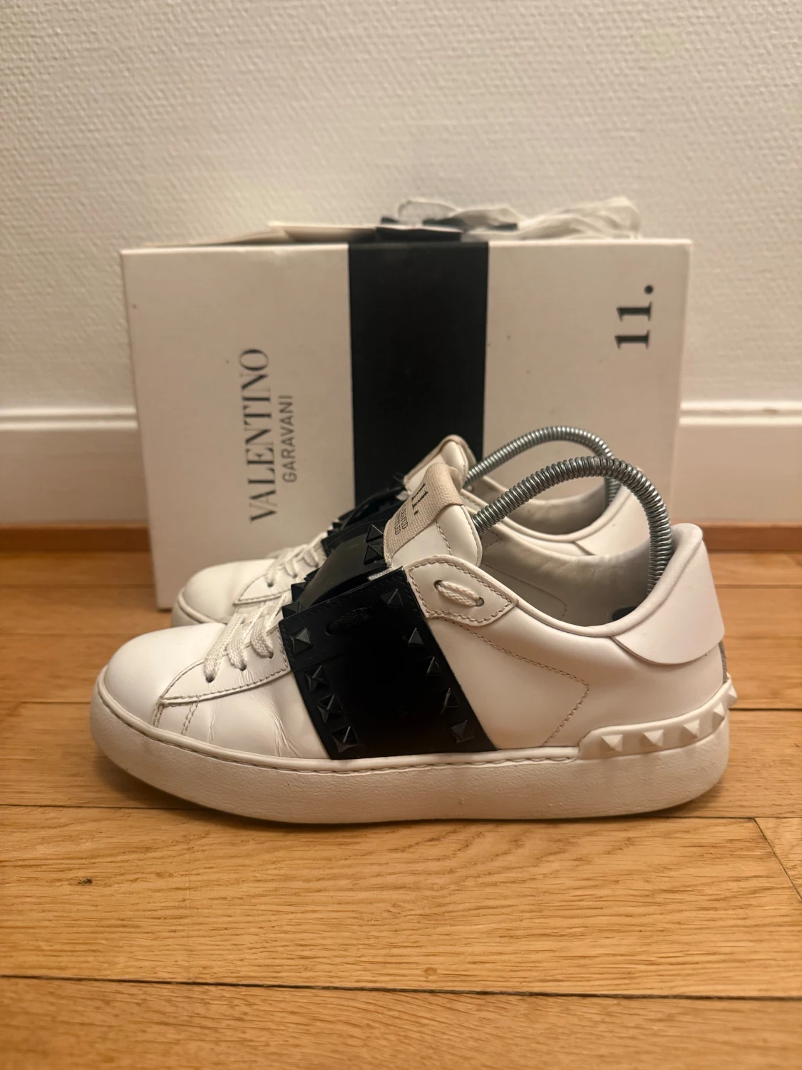 Valentino rockstud sneakers 