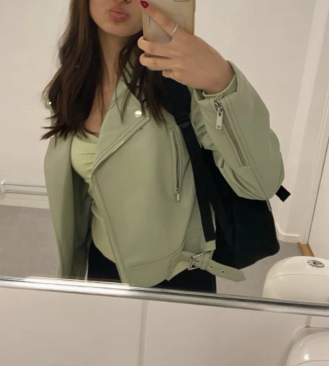 Ljusgrön skinnjacka från Missguided - 2