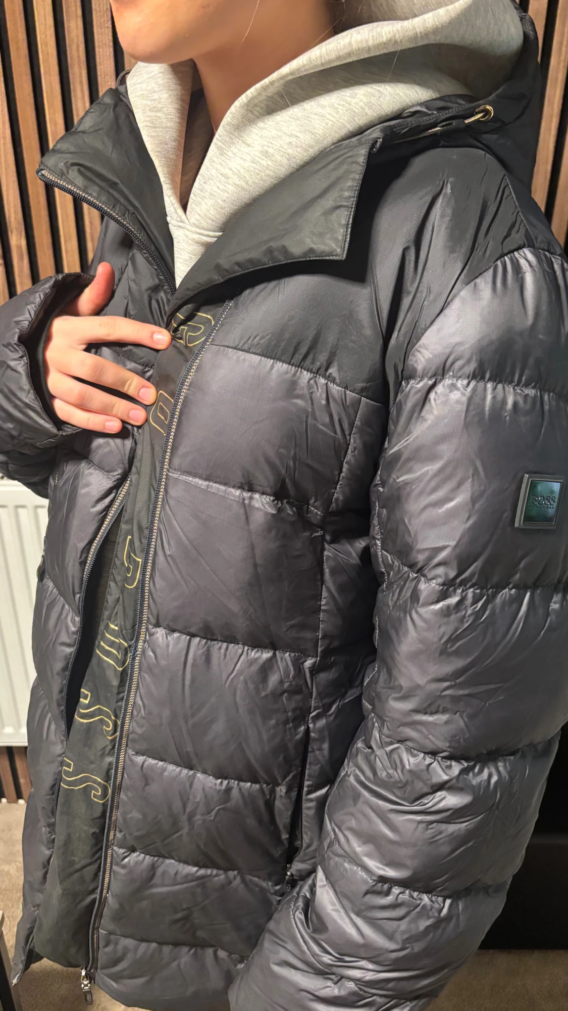 Svart dunjacka från Hugo Boss