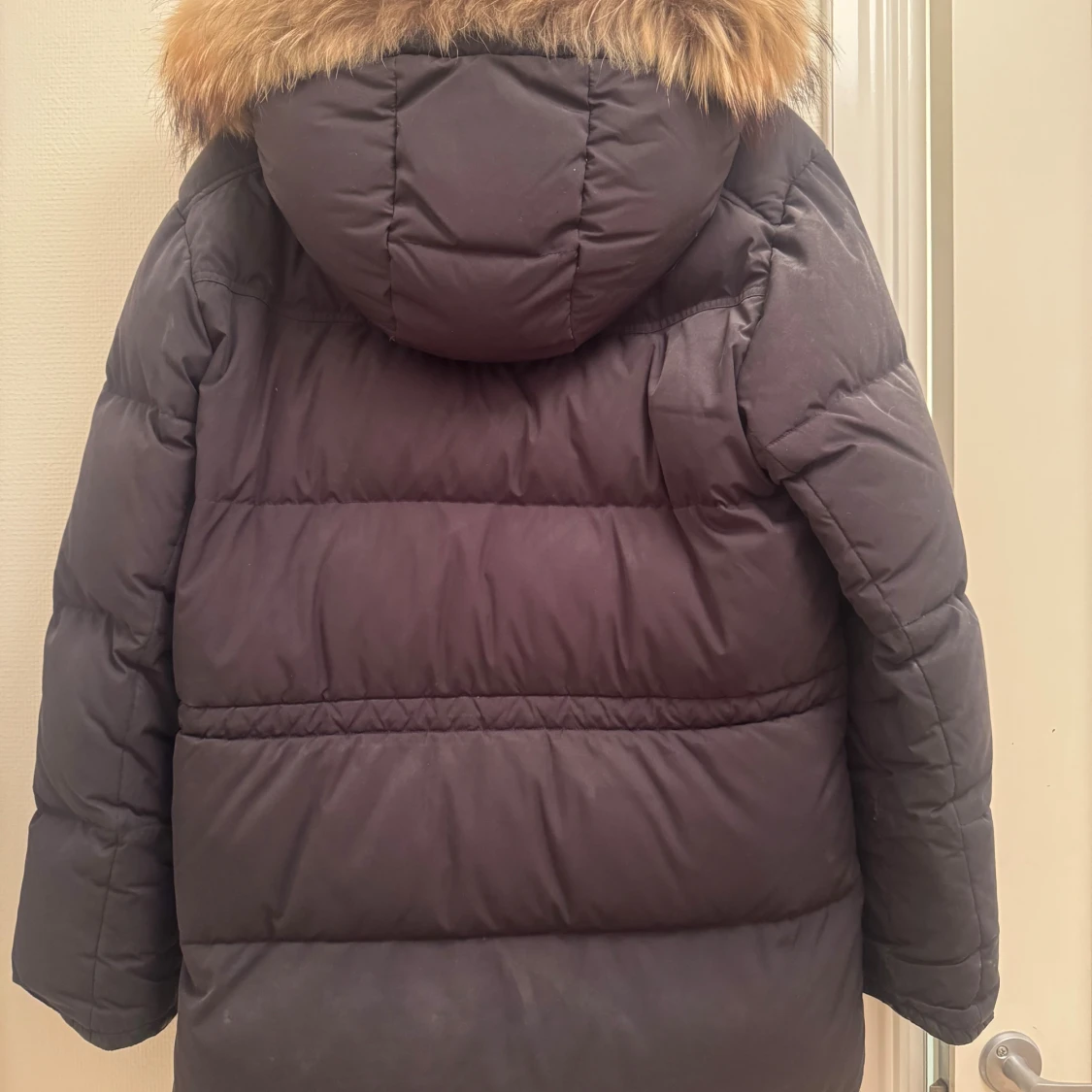 Svart dunjacka med fuskpäls från Boomerang - 3