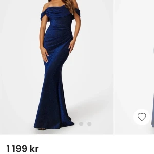 Marinblå glittrig långklänning - Säljer min fina balklänning som endast är använd en gång💕