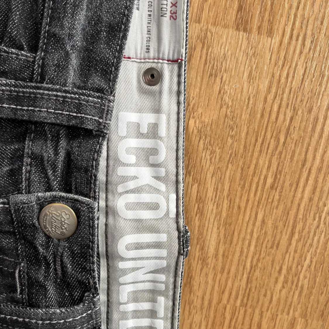 Svarta jeans från Ecko Unltd - 2