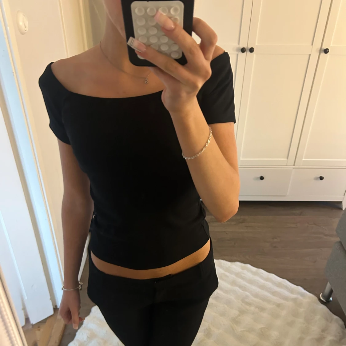 Svart offshoulder topp i bomull - 1