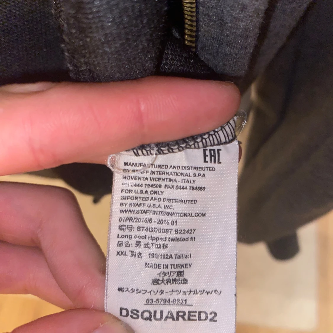 Grå ziptröja från Dsquared2 - 4