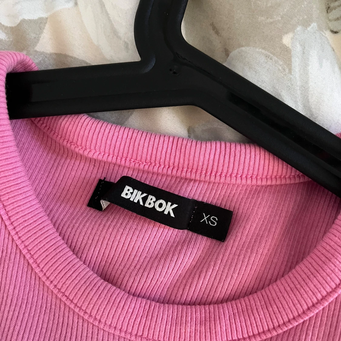 Rosa klänning från Bikbok - 2