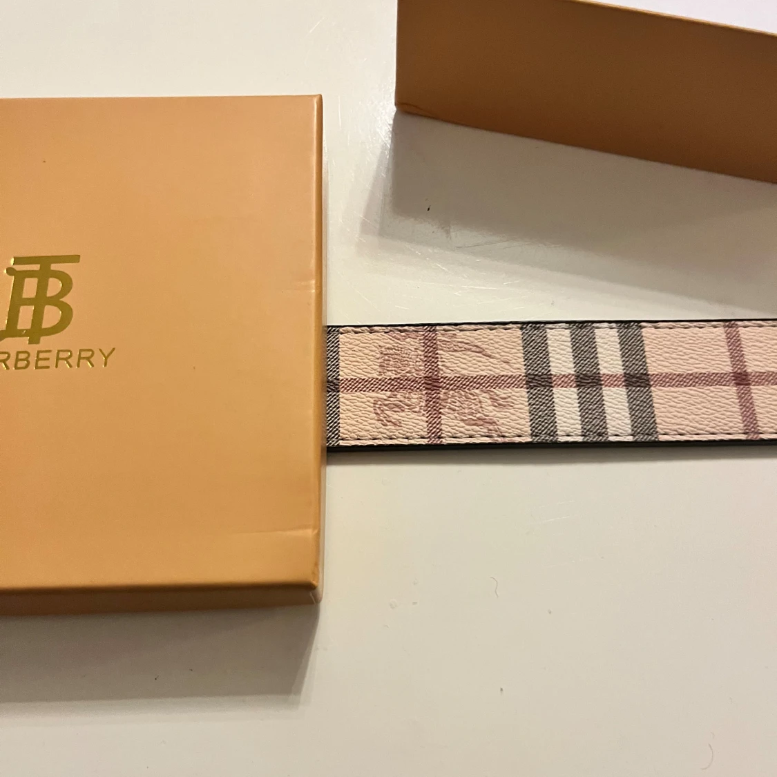 Burberry bälte med TB-spänne - 2