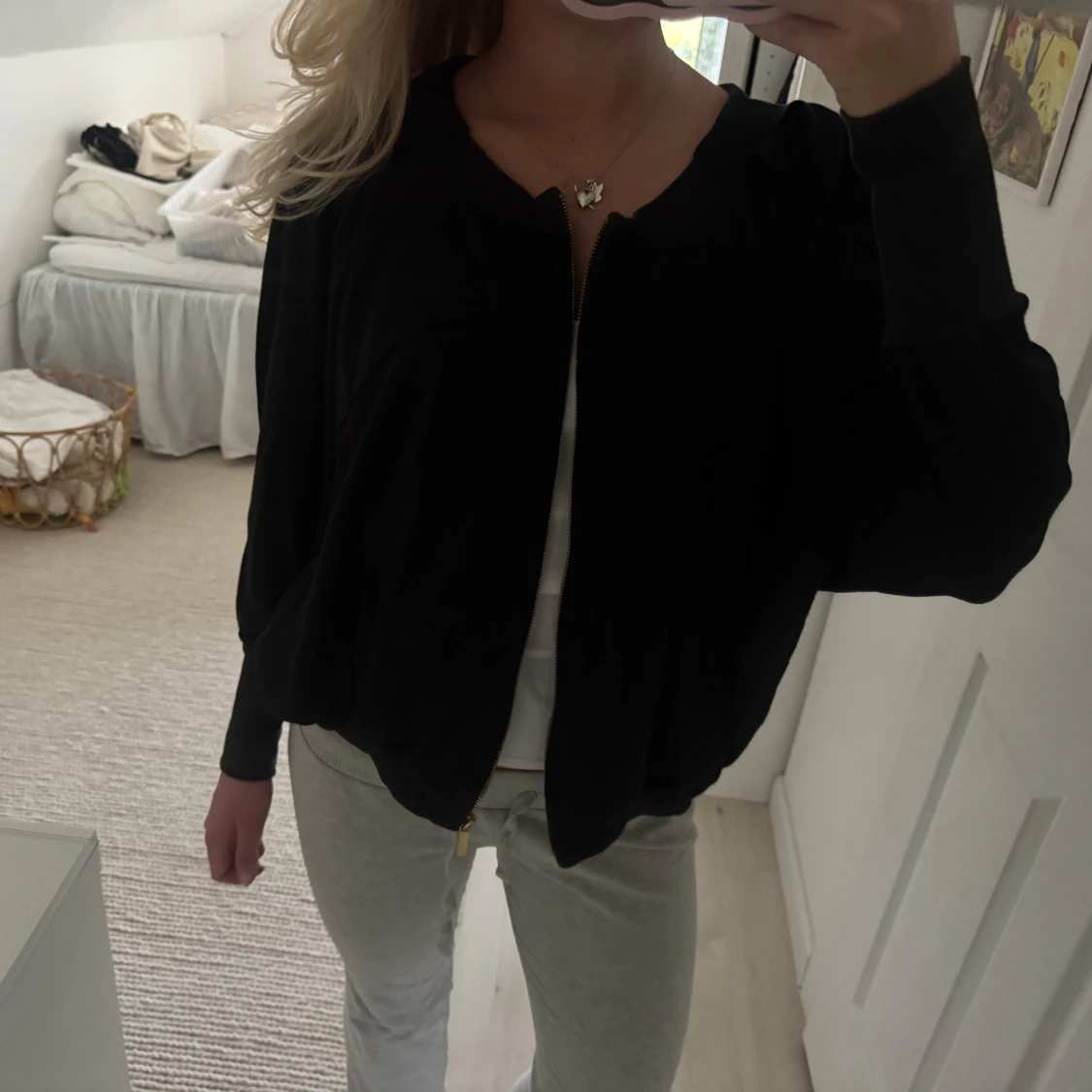 Svart bomberjacka med dragkedja - 3