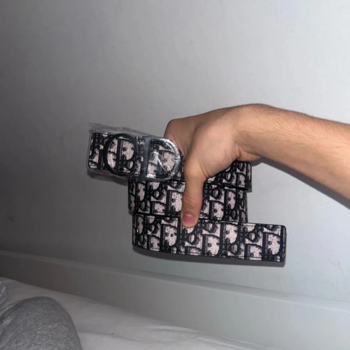 Exlusivt bälte från välkänt märke  - 1