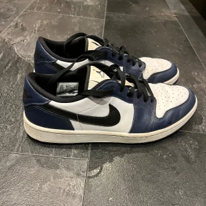 Jordan 1 low - Jordan 1 low golf edition storlek 44.5 använd några enstaka gånger men inget slitage