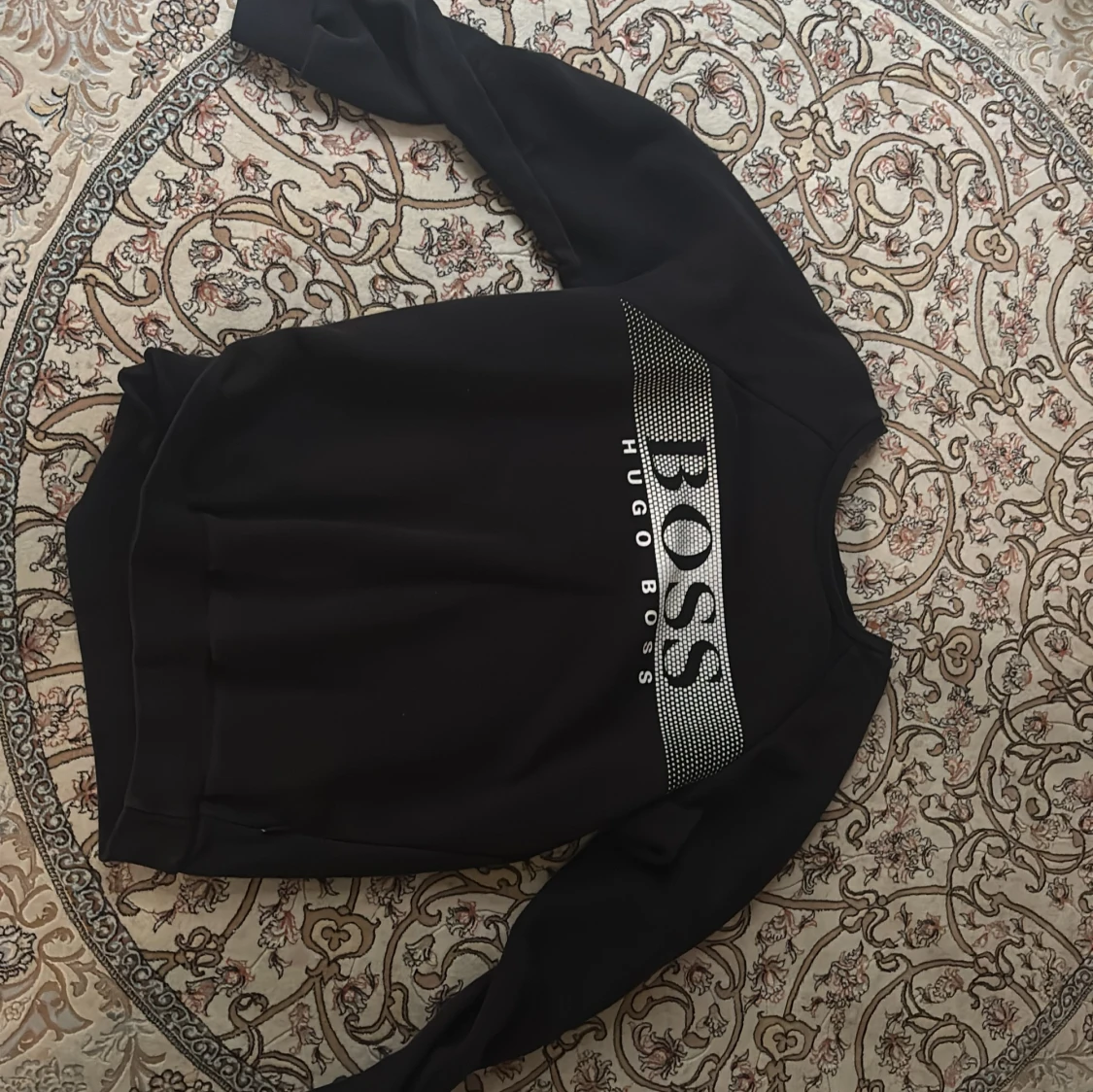 Svart sweatshirt från Hugo Boss - 1