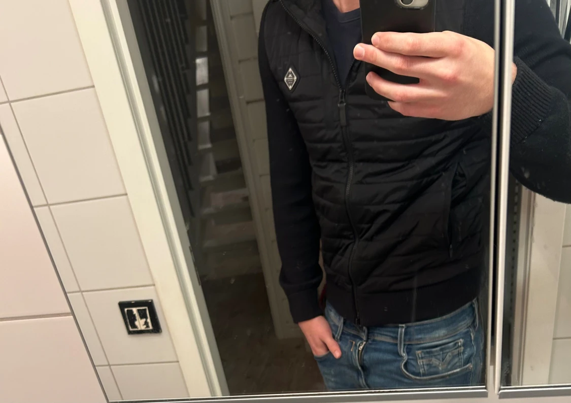 J lindeberg cardigan