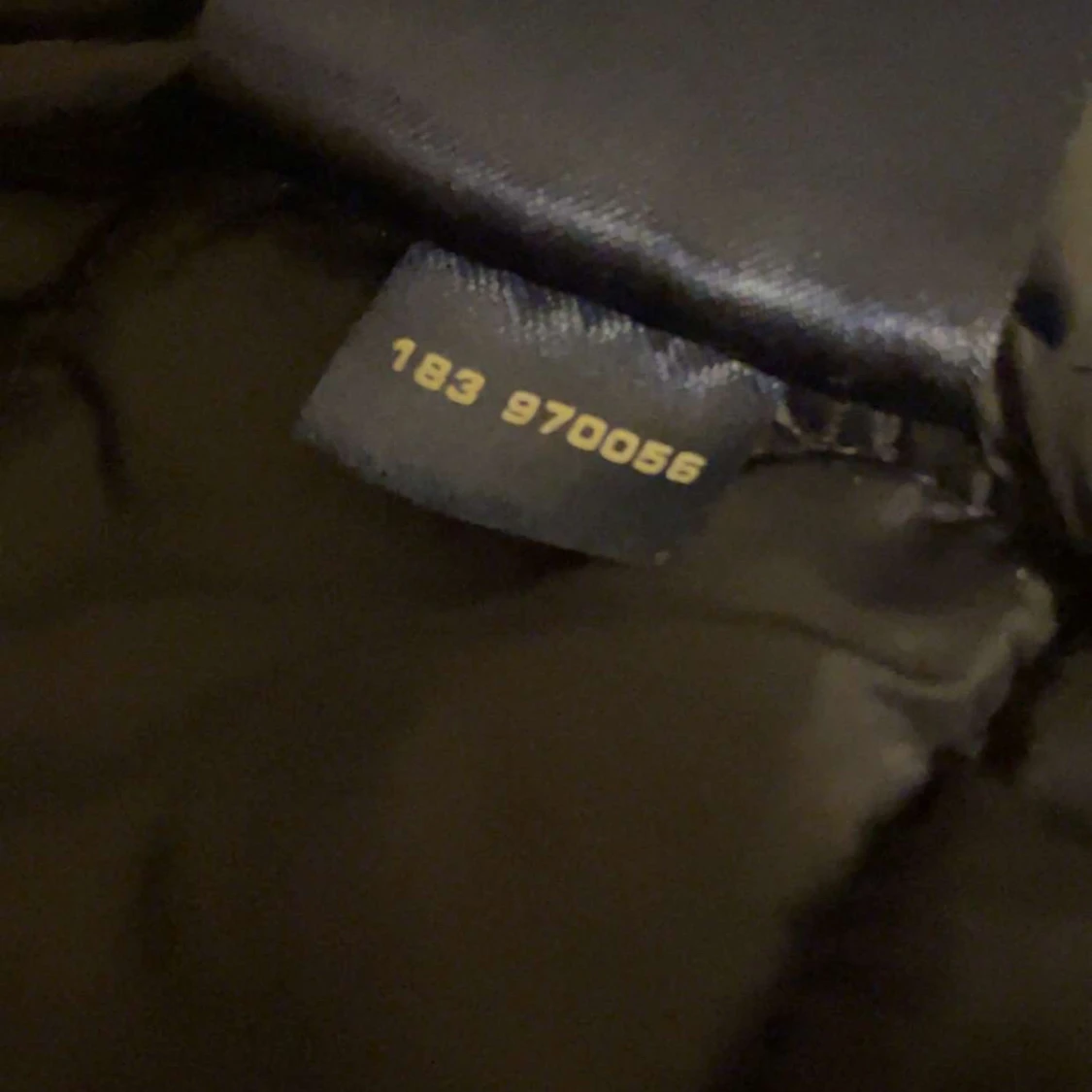 Mörkblå pufferjacka från GANT - 2