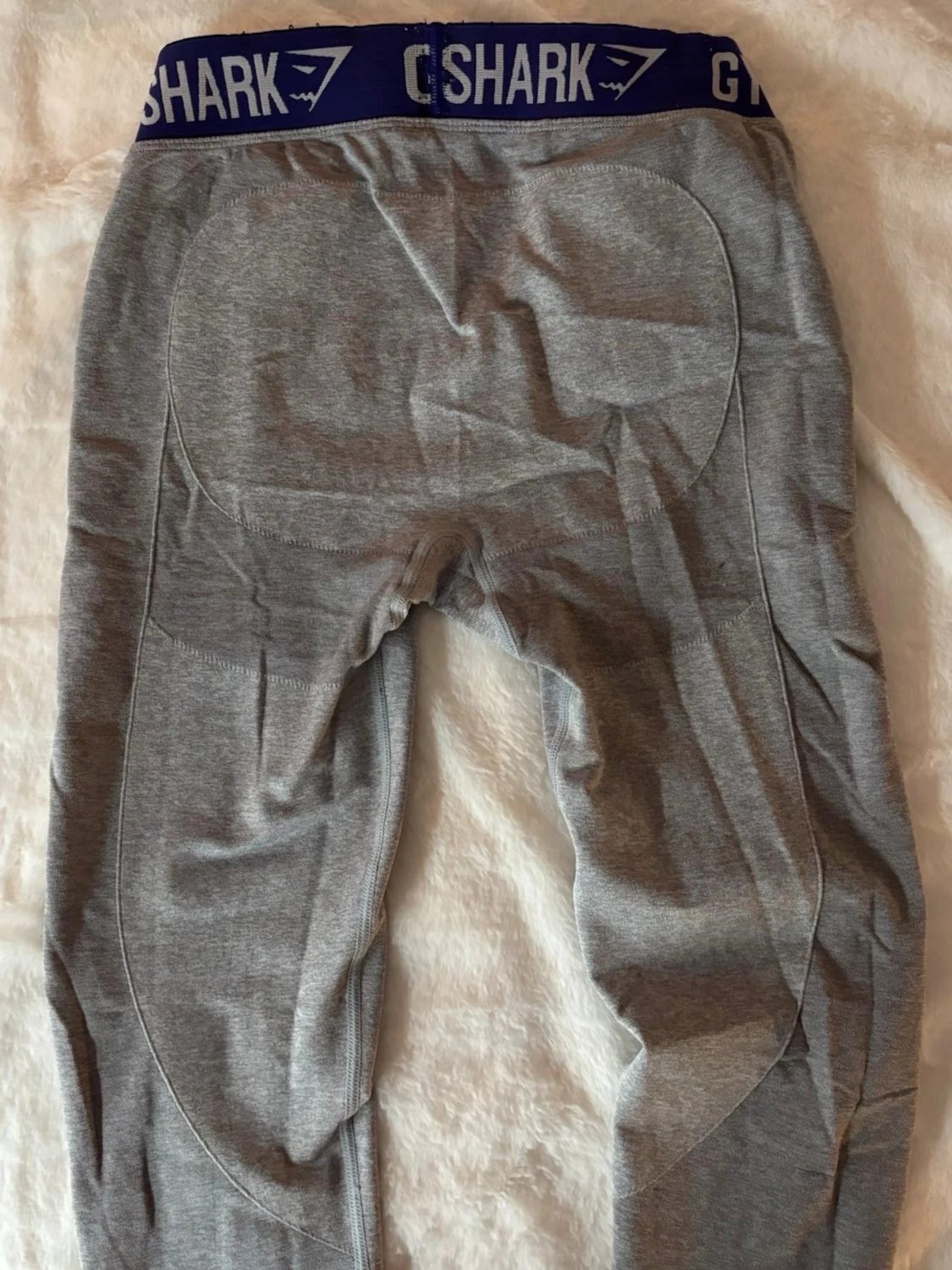 Grå Gymshark leggings  - 1