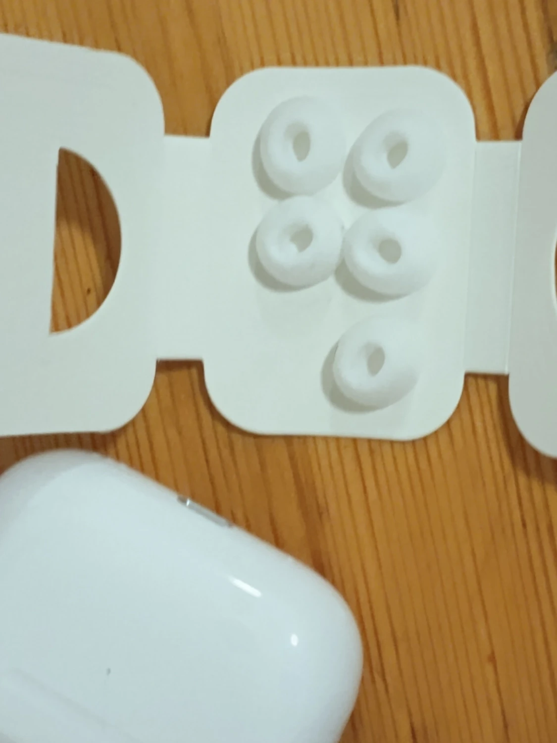 AirPods Pro (2nd generation) with MagSafe Charging Case - 5