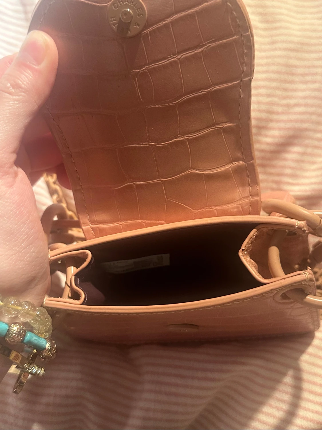 Mini handväska från Charles & Keith - 2