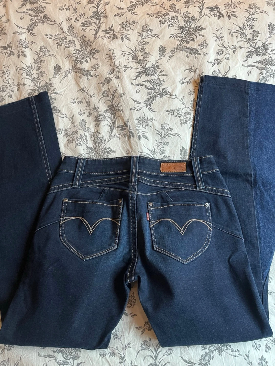 Low waist jeans