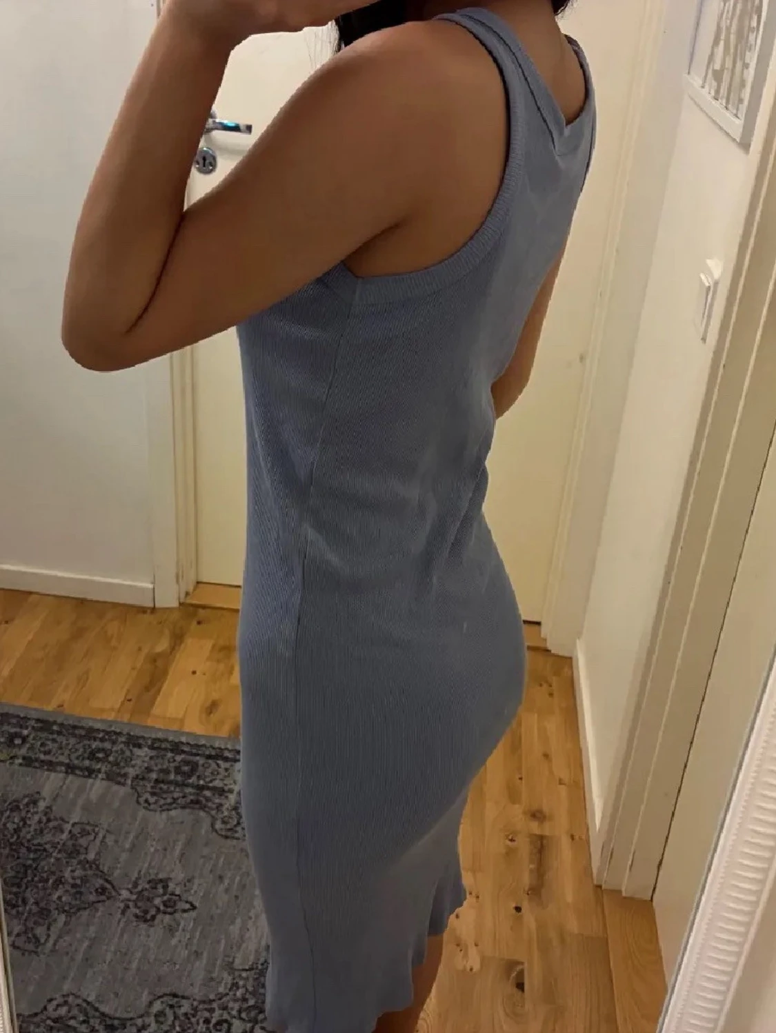 Ljusblå ribbad ärmlös klänning - 3