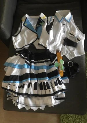 Haruka cosplay  - Not work much, it’s a little dirty around the neck but it’s easily washed off! I think it’s a size M and idk if there’s any part missing I think it’s all, also no wig included. ^^.