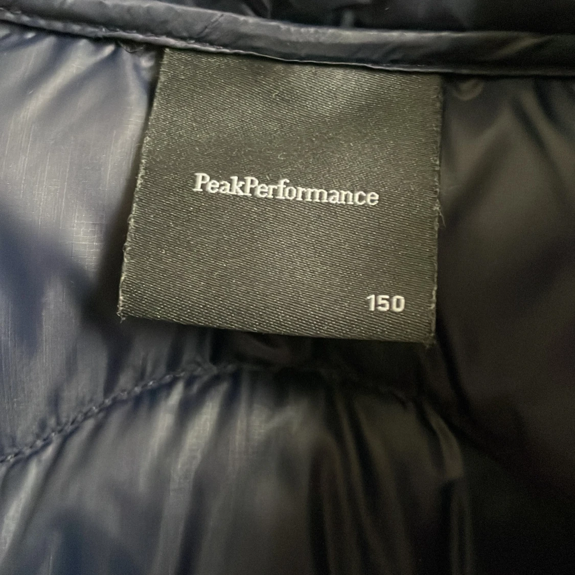 Mörkblå dunväst Peak Performance - 3