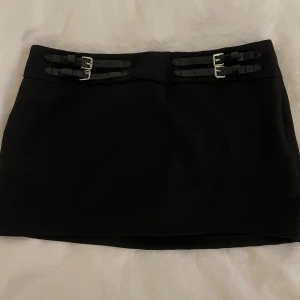 Minikjol - Helt ny minikjol från SHEIN, säljs för att den tyvärr inte passa😊 