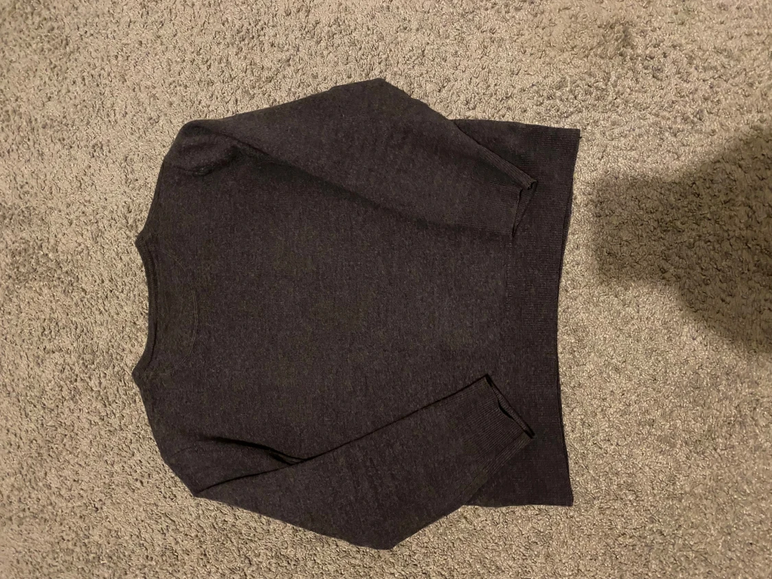 Mörkgrå stickad tröja från Berkeley - 1