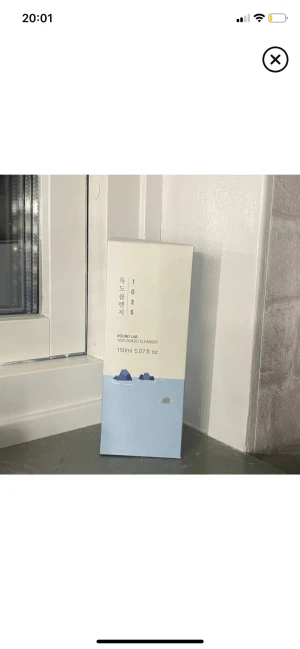 Cleanser - En rengöring / cleanser från round lab. Endast testad, så mycket kvar!:)