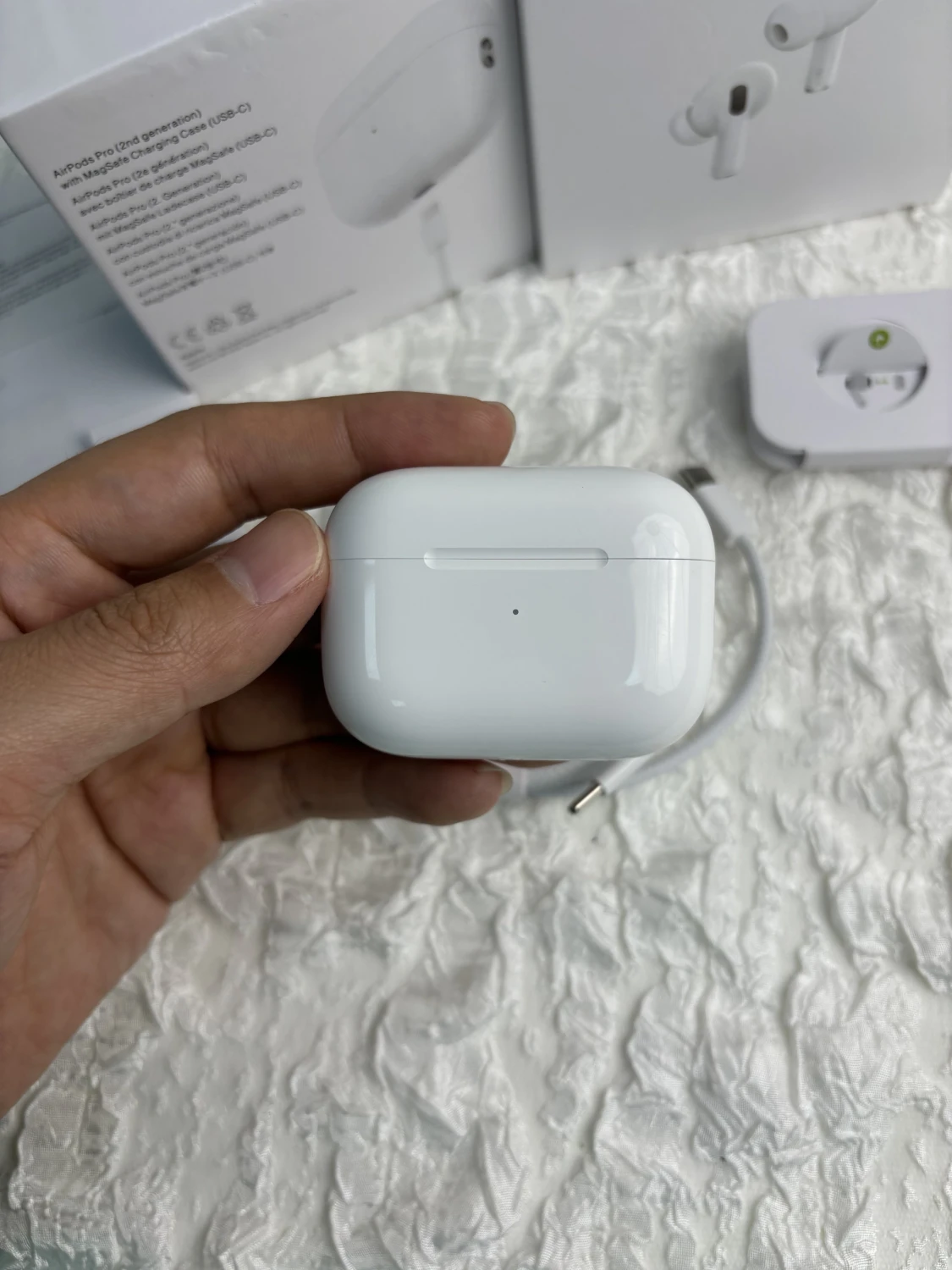 AirPods Pro (2nd generation) USB-C - 1