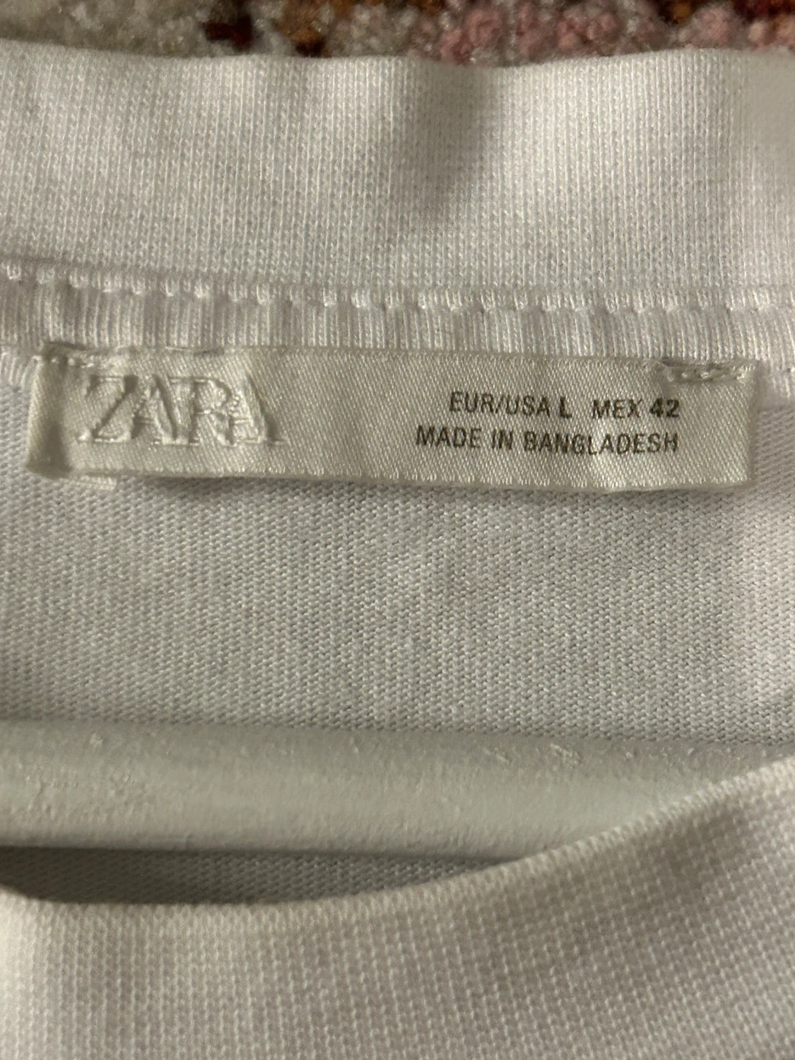 Vit basic t-shirt från Zara, storlek L - 1