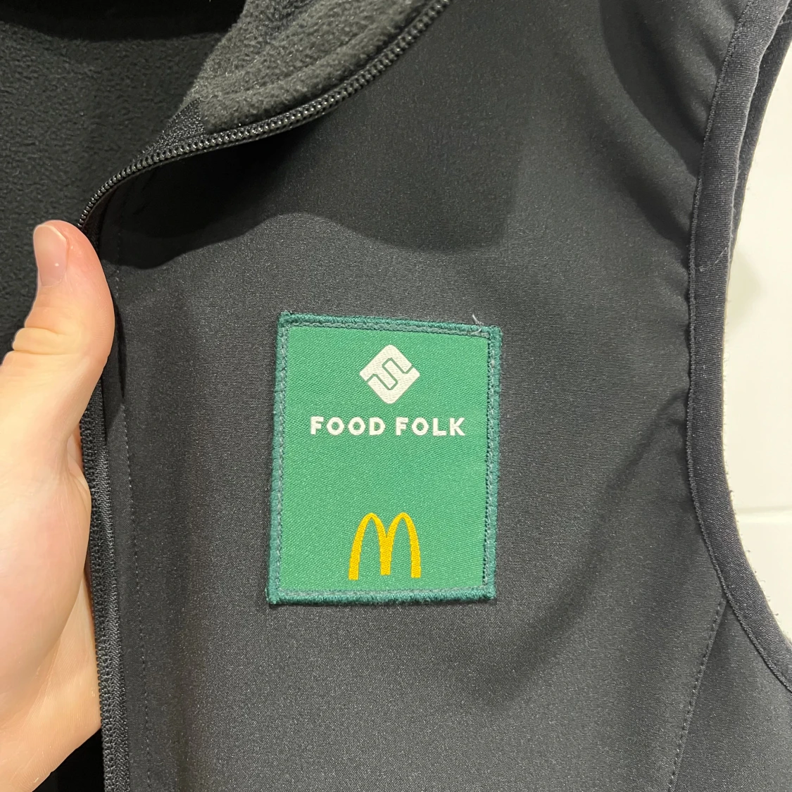 Svart väst från Food Folk McDonald's - 1