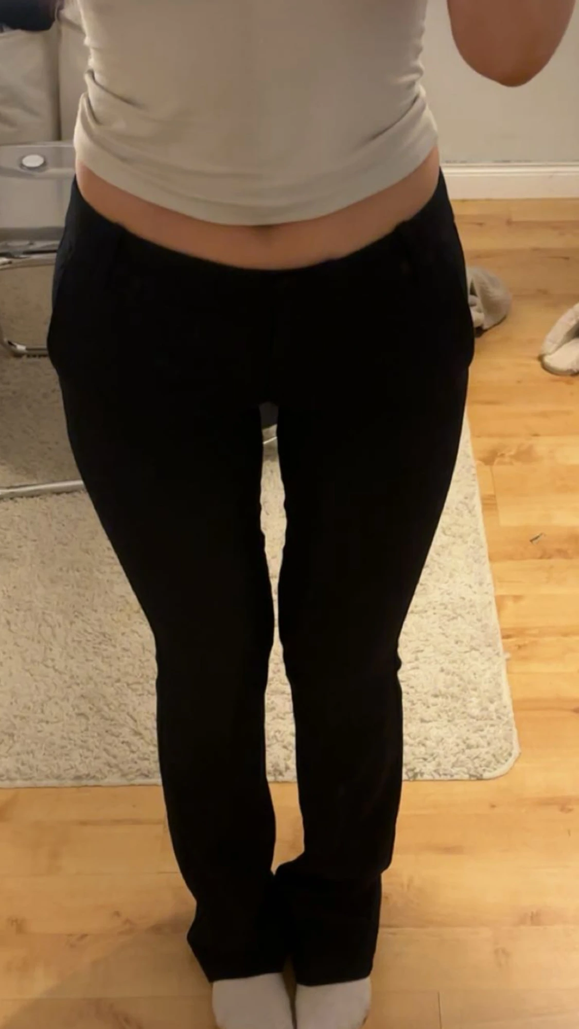 Svarta kostymbyxor med låg midja! - 1