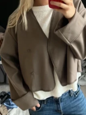 Brun kofta - Från Gina