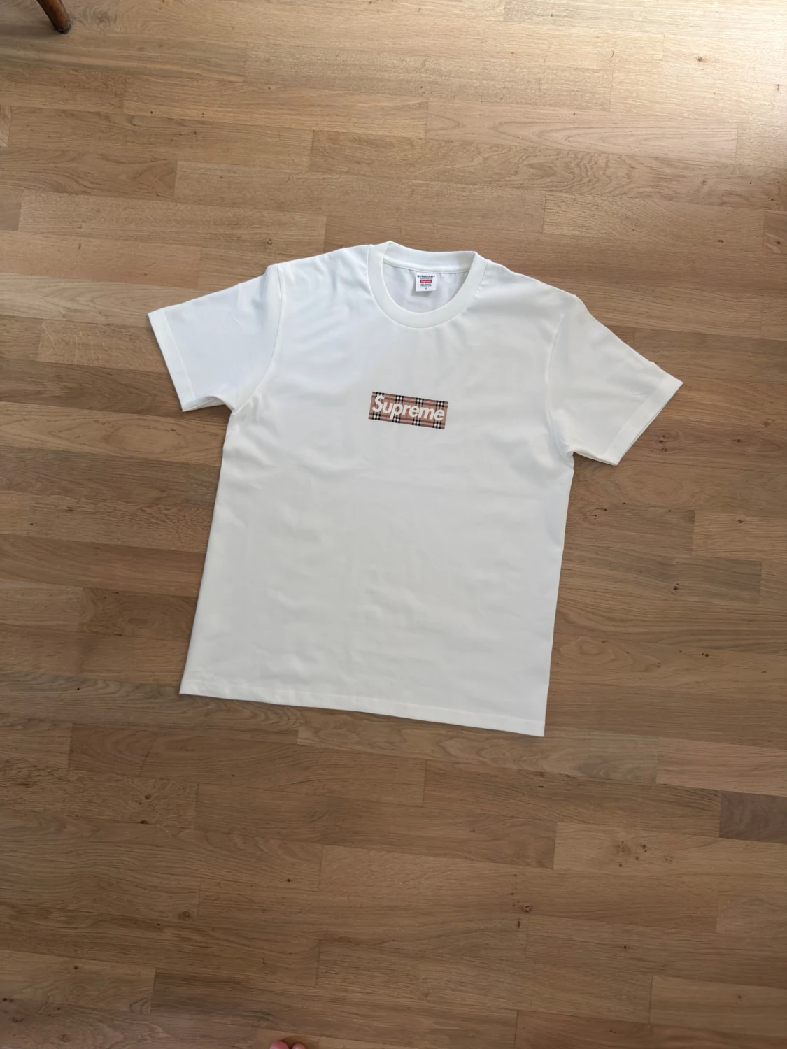Supreme x Burberry t-shirt M