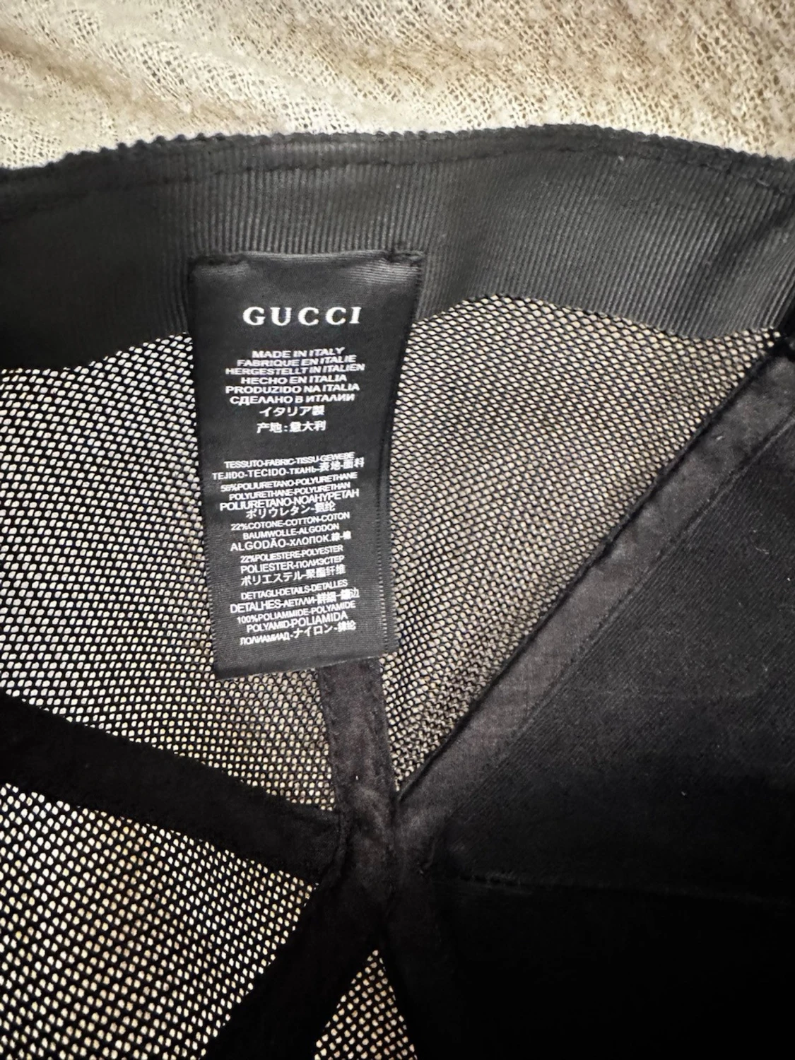 Gucci svart keps med ormtryck - 4